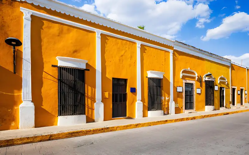 Tour a Chichén Itzá, Cenote Xcajum e Izamal — foto 5